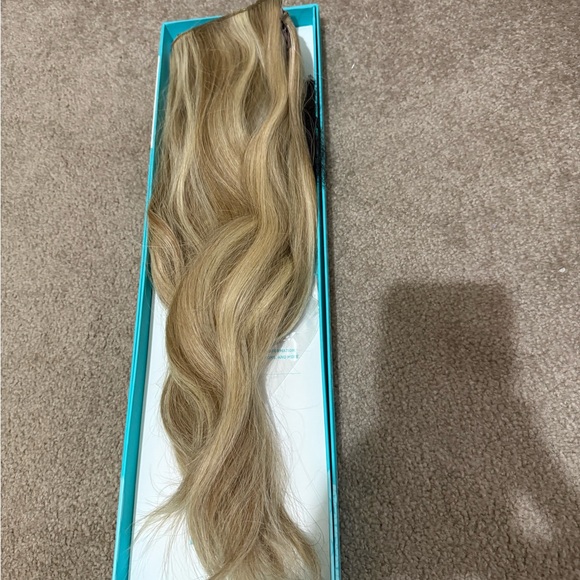 HALO COUTURE HAIR EXTENSIONS - Picture 6 of 8